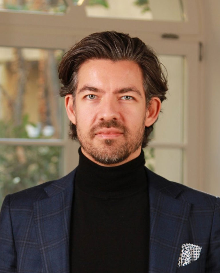 PD Dr. Dr. Andrei Manoliu